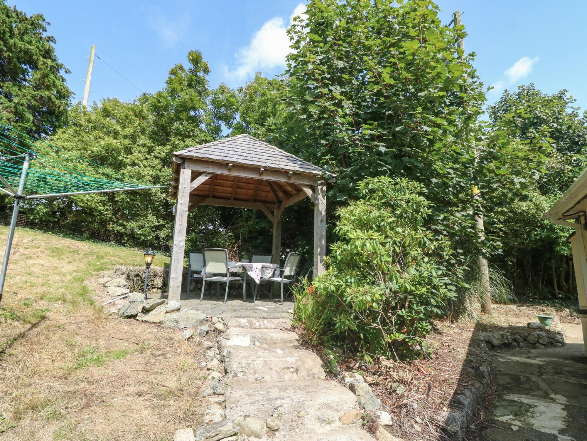 Petlyns Patch Villa Holyhead Exterior photo