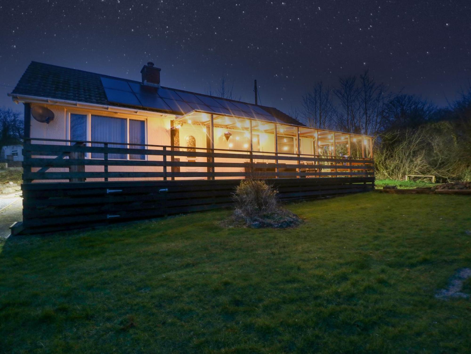 Petlyns Patch Villa Holyhead Exterior photo